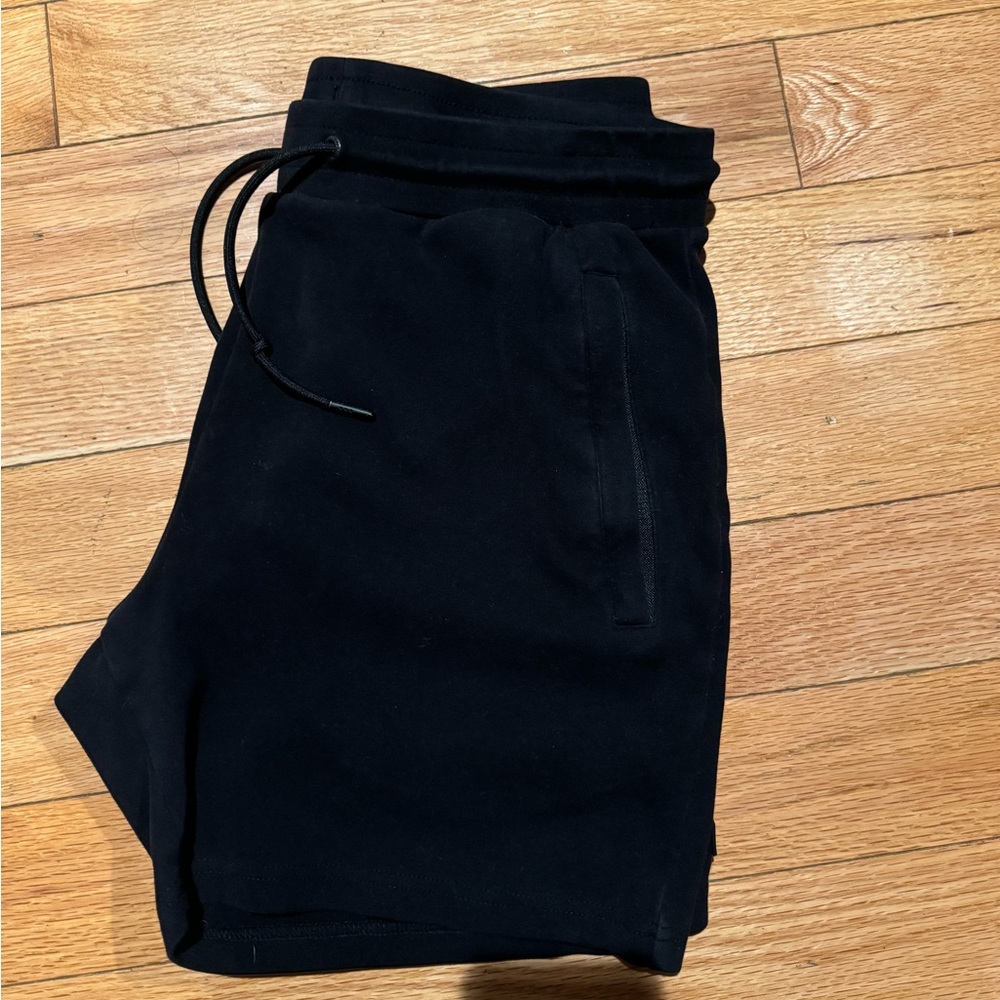 Alphalete Gym shorts
